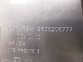 Peugeot 307 Garniture de panneau carte de porte avant 9638206777