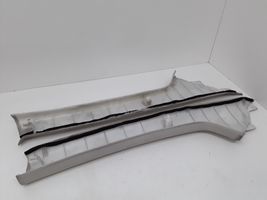 Toyota Corolla Verso E121 Rivestimento montante (A) 