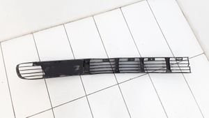 Volkswagen PASSAT B5 Grille inférieure de pare-chocs avant 3B0853677A