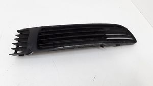 Volkswagen PASSAT B5 Mascherina inferiore del paraurti anteriore 3B0I53678