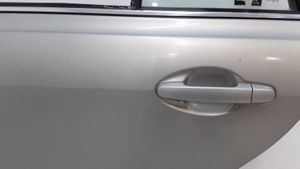 Toyota Avensis T250 Задняя дверь 