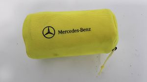 Mercedes-Benz C W203 Inne części wnętrza samochodu A0005833500