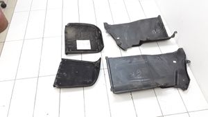 BMW 5 E39 Altro elemento di rivestimento bagagliaio/baule 