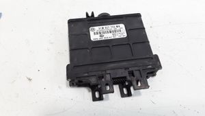 Volkswagen Bora Module de contrôle de boîte de vitesses ECU 01M927733