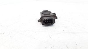 Volkswagen PASSAT B6 Seat heating relay 1Z0959772