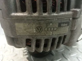 Volkswagen PASSAT B5 Generatore/alternatore 058903016B