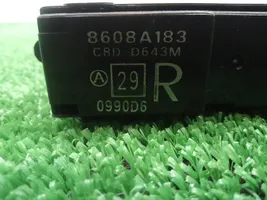 Citroen C-Crosser Interruttore di controllo dell’alzacristalli elettrico 8608A183