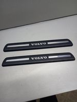 Volvo V50 Sivuhelman etulista 