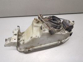 Mazda 121 Lampa przednia 0290061