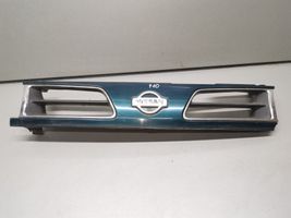 Nissan Primera Maskownica / Grill / Atrapa górna chłodnicy 623103F