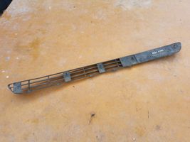 Audi 80 90 B3 Grille inférieure de pare-chocs avant 893853667