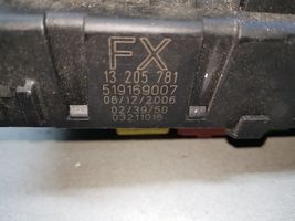 Opel Vectra C Fuse module 13205781