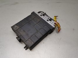 Audi 80 90 S2 B4 Dzinēja vadības bloks 028906021D