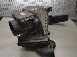 Mitsubishi Carisma Oro filtro dėžė E5T08271