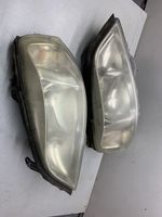 Opel Astra G Lampa przednia 90590665