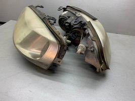 Opel Astra G Lampa przednia 90590665