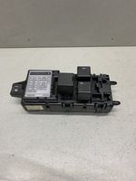 Volvo S40, V40 Module de fusibles 2G240038