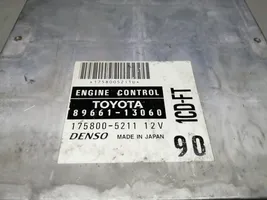 Toyota Corolla Verso E121 Блок управления двигателя 8966113060