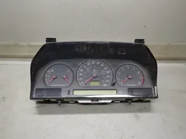 Volvo S70  V70  V70 XC Speedometer (instrument cluster) 9148930