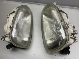 Volkswagen Golf III Lot de 2 lampes frontales / phare 