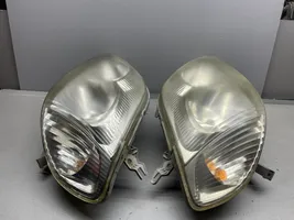 Toyota Corolla E120 E130 Lot de 2 lampes frontales / phare 