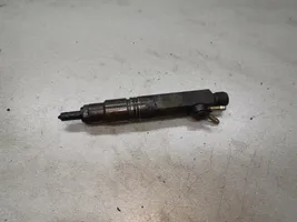 Volkswagen Golf III Injecteur de carburant 028130201Q