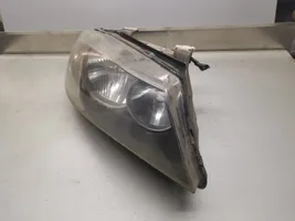 BMW 3 E90 E91 Lampa przednia 6942724