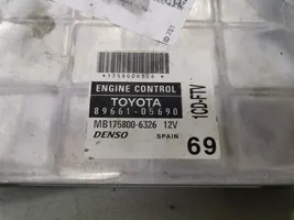 Toyota Avensis T250 Moottorin ohjainlaite/moduuli 8966105690