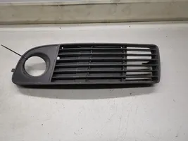 Audi A6 S6 C5 4B Grille inférieure de pare-chocs avant 4B0807681J