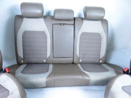 Volkswagen Jetta VI Juego del asiento 