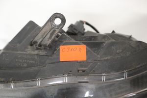 Subaru Impreza IV Lampa przednia P9934L