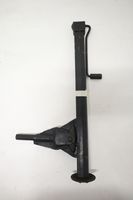 Mercedes-Benz COMPAKT W115 Lift Jack 