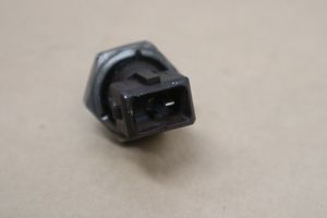 BMW 3 E90 E91 Oil pressure sensor 8611273