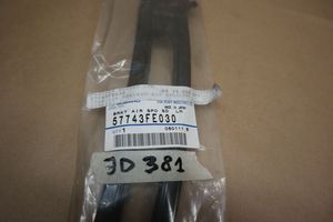 Subaru Impreza II Support de montage de pare-chocs avant 57743FE030