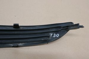 Toyota Corolla E120 E130 Etupuskurin alempi jäähdytinsäleikkö 5212712170