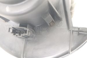 Volkswagen Touareg I Ventola riscaldamento/ventilatore abitacolo 17360057