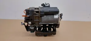 Porsche Cayenne (9Y0 9Y3) Ilmajousituksen kompressoripumppu 4M0616005H