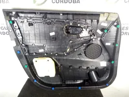 KIA Carens III Rivestimento del pannello della portiera anteriore 