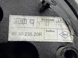 Dacia Sandero Specchietto retrovisore elettrico portiera anteriore 963023520R