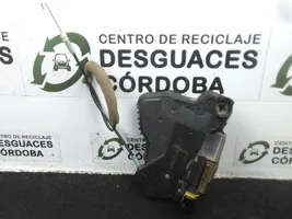 Toyota Corolla Verso E121 Front door lock 