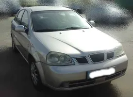 Daewoo Nubira Arbre d'entraînement avant 