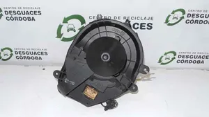 Volkswagen Passat Alltrack Ventola riscaldamento/ventilatore abitacolo 740221233F