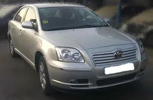 Toyota Avensis T220 Jäähdyttimen lauhdutin 