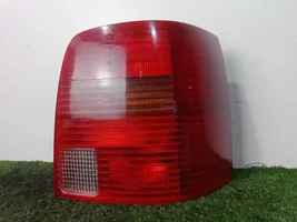 Volkswagen Passat Alltrack Lampa tylna 3B9945112F