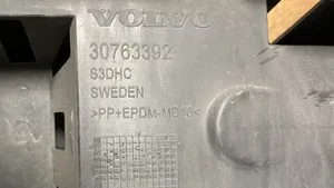 Volvo V70 Absorber zderzaka przedniego 