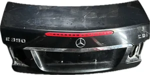 Mercedes-Benz E C207 W207 Aizmugurējais pārsegs (bagāžnieks) 
