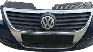 Volkswagen PASSAT B6 Zderzak przedni 