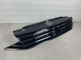 Volkswagen PASSAT B8 Etupuskurin ylempi jäähdytinsäleikkö 3G0853653L