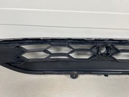 Volkswagen Tiguan Kratka dolna zderzaka przedniego 5NA853677A