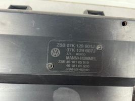 Volkswagen PASSAT B7 USA Ilmansuodattimen kotelo 07K129601J